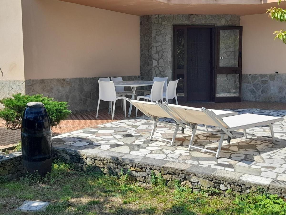 Villa Casa Giardino à Spotorno Extérieur photo